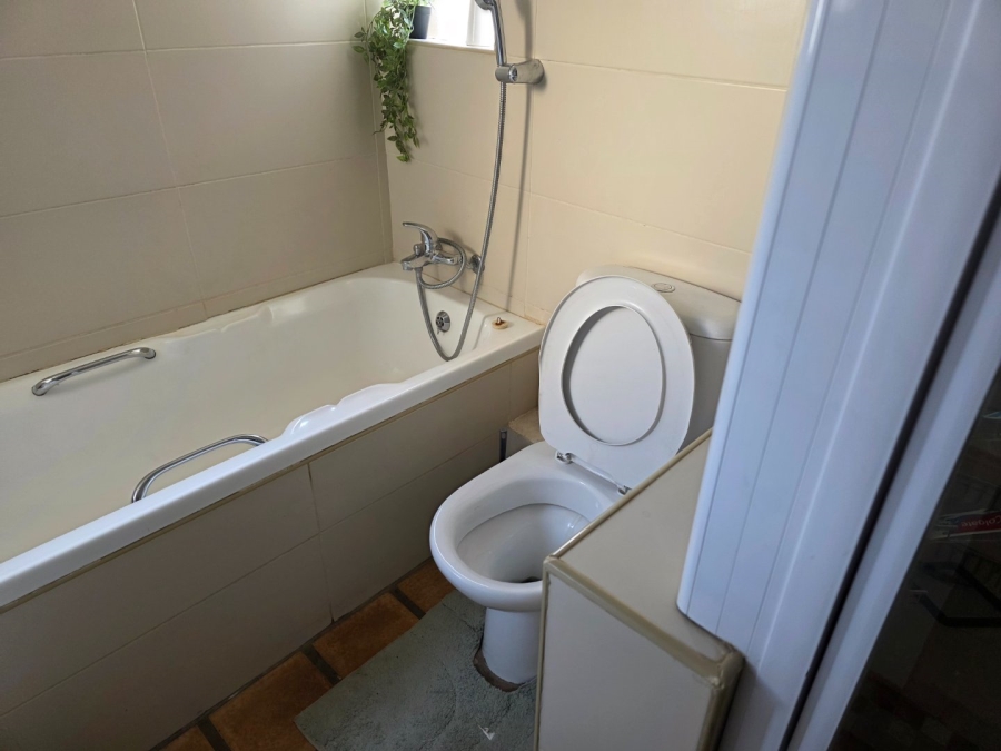 To Let 2 Bedroom Property for Rent in Heuwelsig Free State
